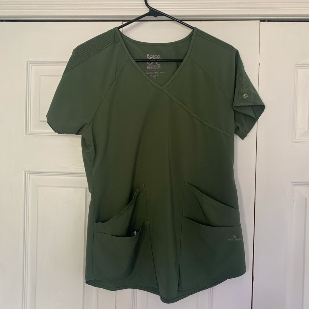 Barco Wellness Scrub Top